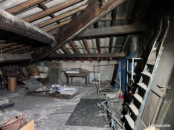 Opportunité à saisir - studio à rénover - centre montélimar