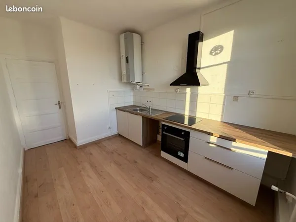 Appartement type T5 ( entièrement rénover à neuf)