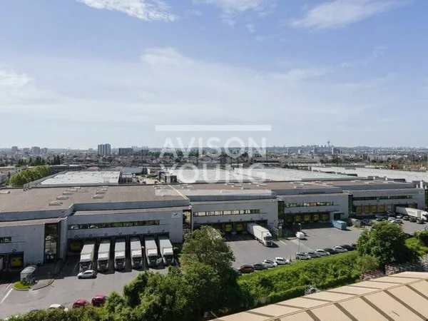 Local d'activité 13392 m²