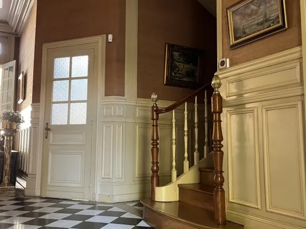 Maison 10 pièces 296 m²