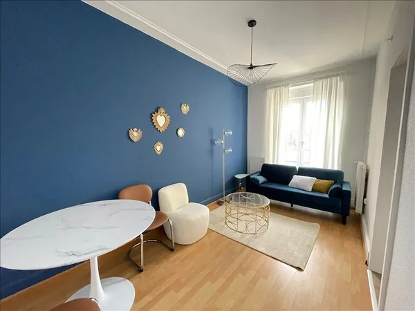 Appartement - 2ème étage - 42,50 m2 - 2 pièces - Meublé