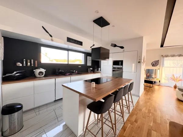 Maison contemporaine de 2021 à Marmande - 154 m²