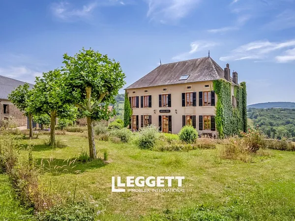 Maison 9 pièce(s), VILLAPOURÇON