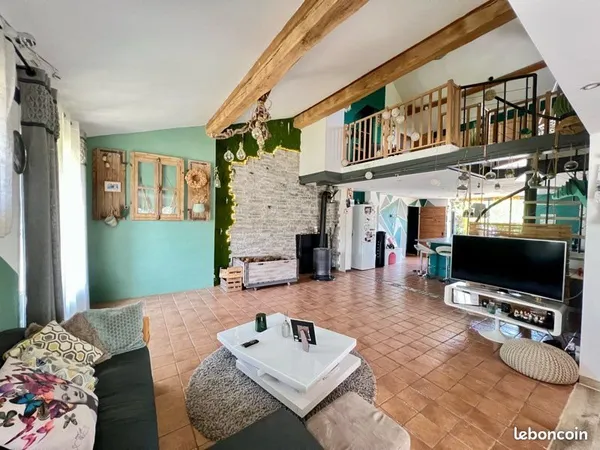 Maison traditionnelle Montpont en Bresse 210 m2