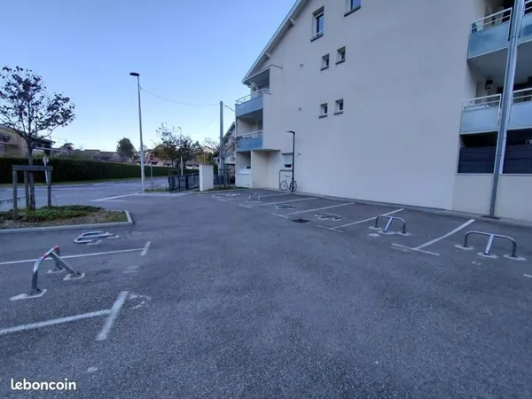 Parking 1 m² Sassenage