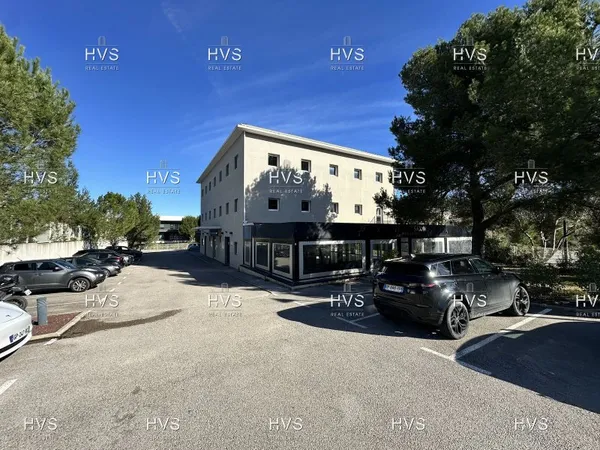 Local professionnel 430 m²
