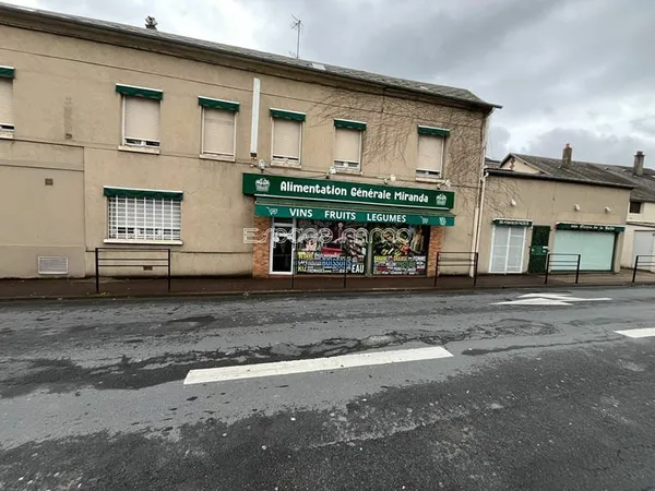 IMMEUBLE DE RAPPORT - MUR COMMERCIAUX - HABITATION - MAROMME - 148.71m² - 4 CHAMBRES