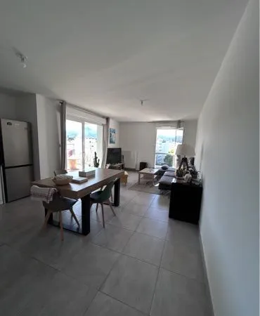 Appartement avec garage fermé