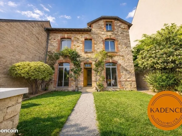 Maison 9 pièces 197 m²