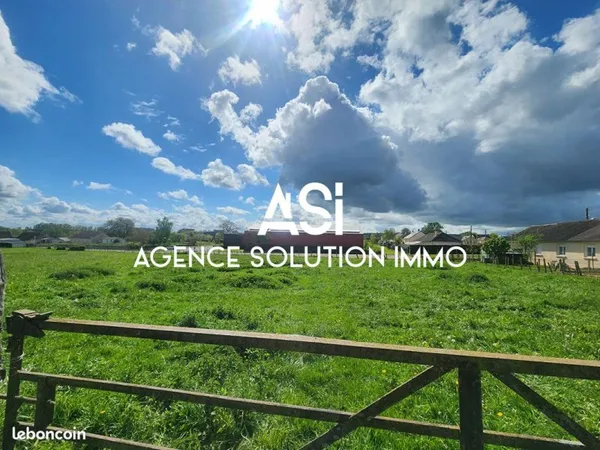 Terrain 3770 m² SAINT AUBIN DE LOCQUENAY
