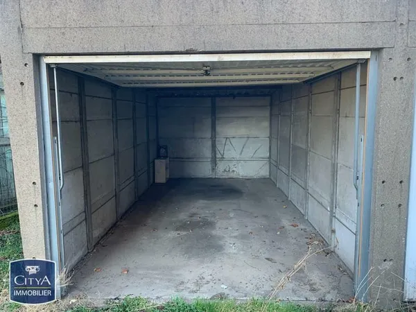 Stationnement Location La Ricamarie   60€