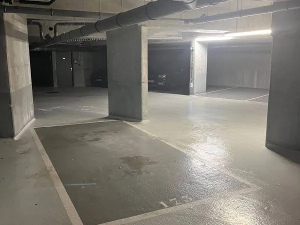 Parking 10 m²