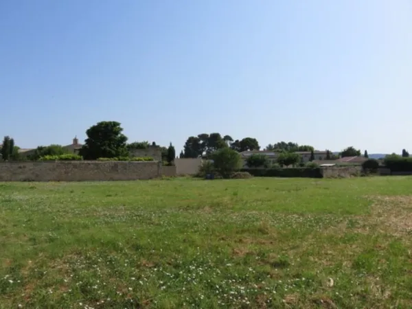 Terrain 544 m²