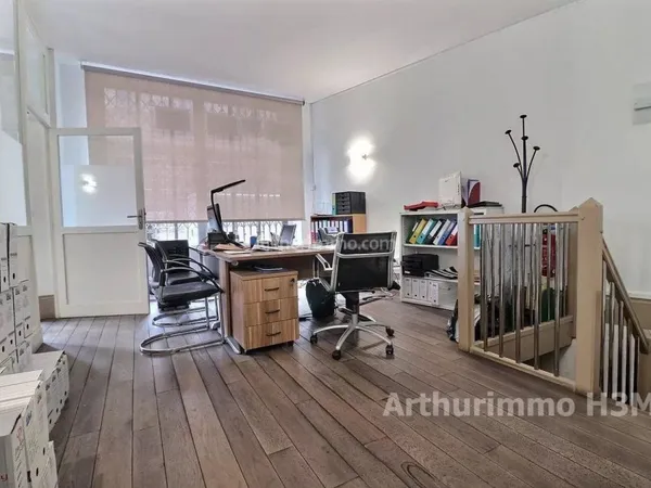 Boutique 7 pièces 101 m²