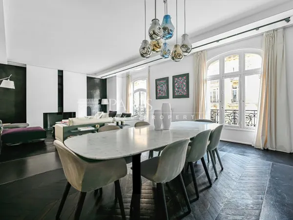Paris 17e - Courcelles / Wagram - 6 pièces - 185 m² - 4 chambr