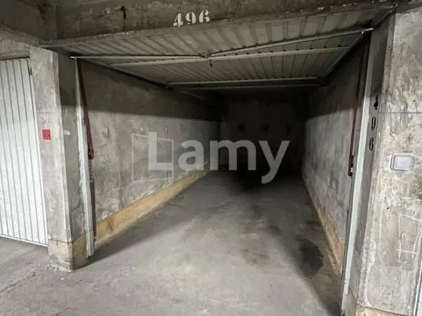 Parking 14 m² Villeurbanne