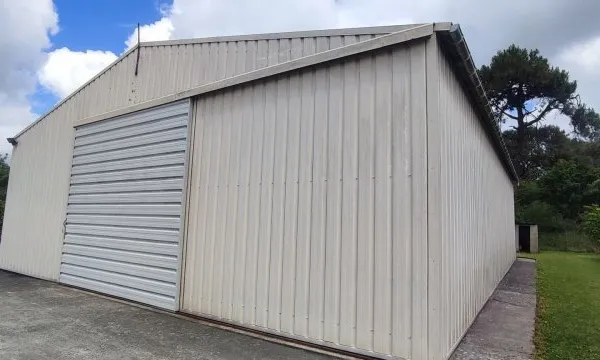 Local commercial 180 m²