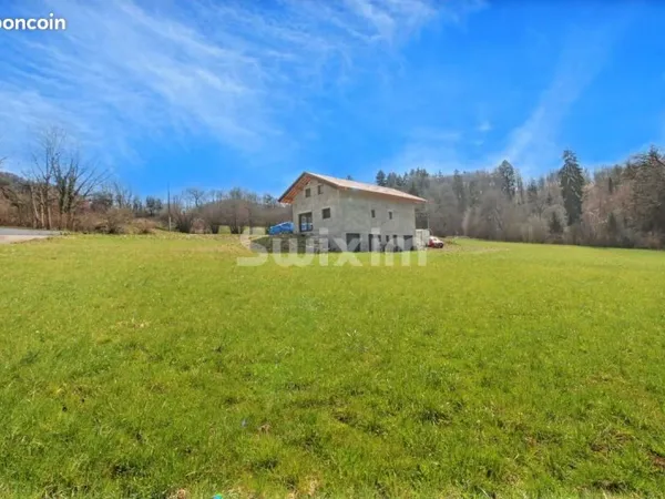 Maison 8 pièces 210 m²