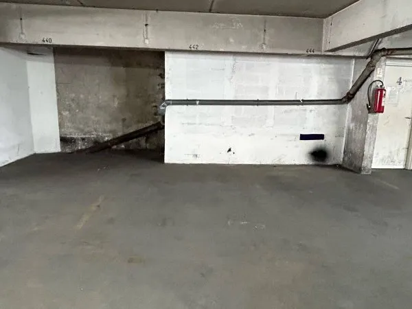Parking 10 m²