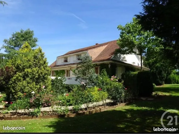 Maison familale avec piscine, possible projet gite