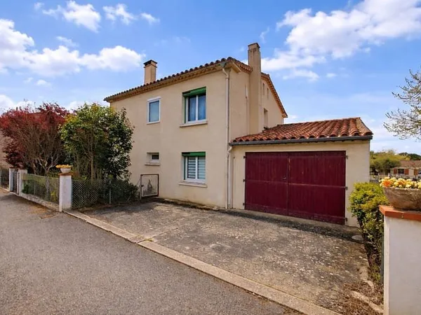 PROCHE LIMOUX-VILLA 123M2 TOUT CONFORT 4 CHAMBRES GARAGE JAR