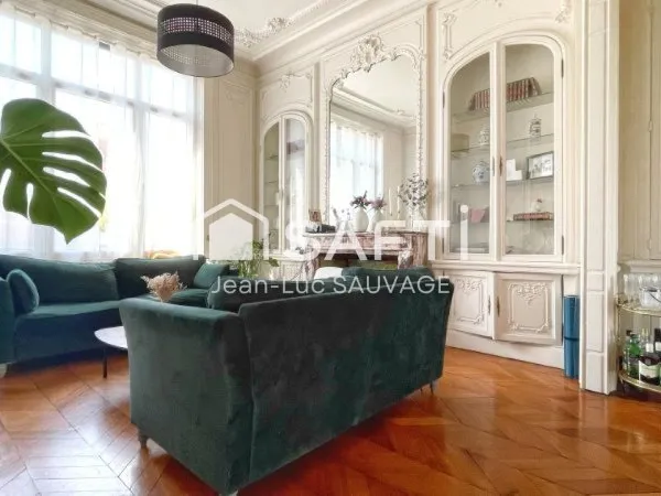 Maison de maître authentique 214 m2 + Appartement