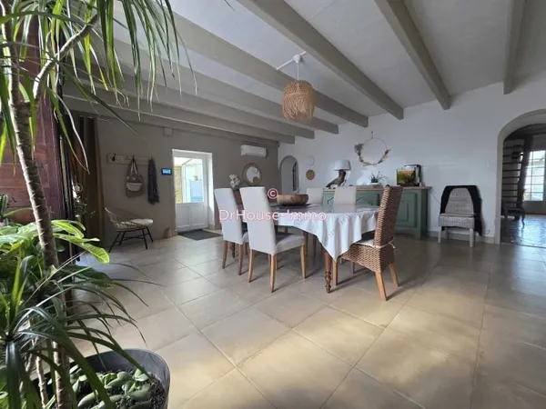 Maison 7 pièces 181 m²