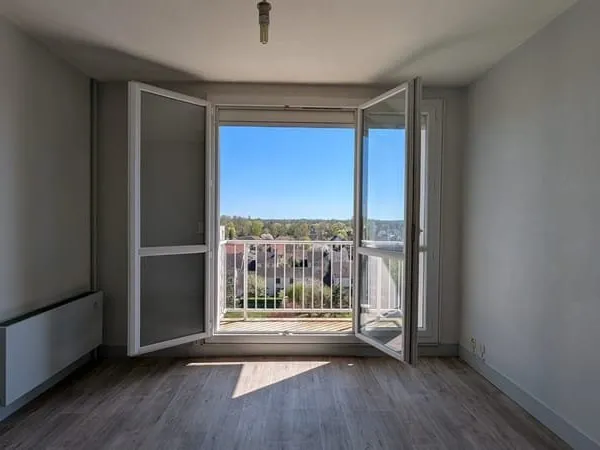 Appartement T1 avec balcon dans résidence sécurisée
