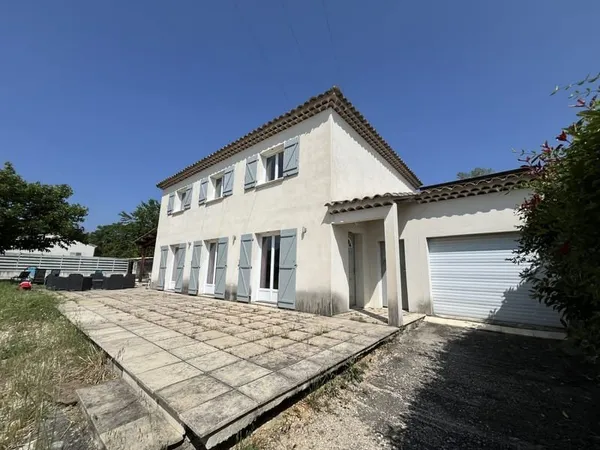 VILLA au calme de l'Uzège