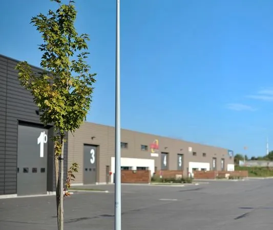 Ateliers d'activité de 527 m² à AMIENS NORD