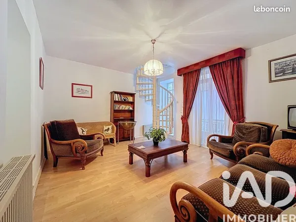 Duplex 5 pièces 113 m²