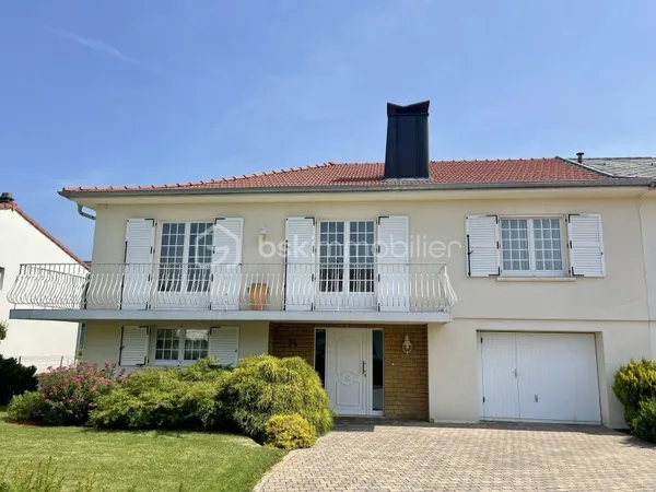 Maison 7 pièces 214 m²