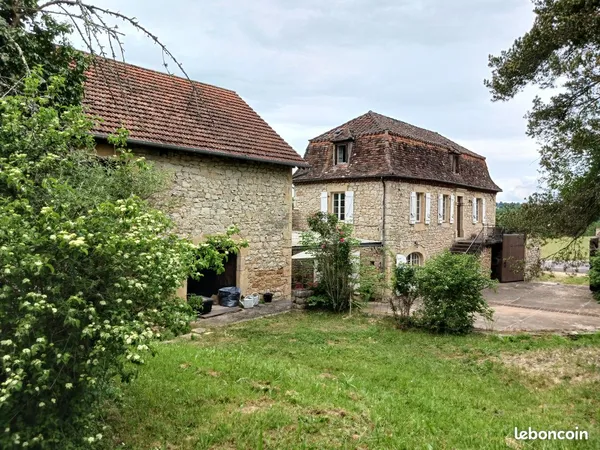 Maison quercynoise 4 chambres 157 m² + dépendance 108 m²