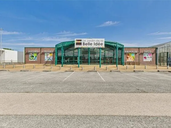 Boutique 7 pièces 5786 m²
