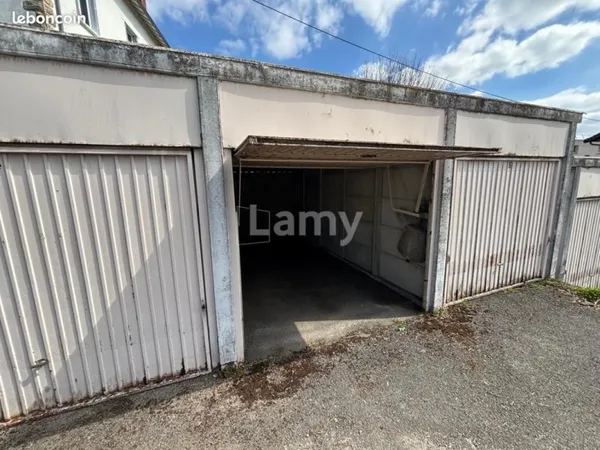 Garage/box 10 m² Lons Le Saunier