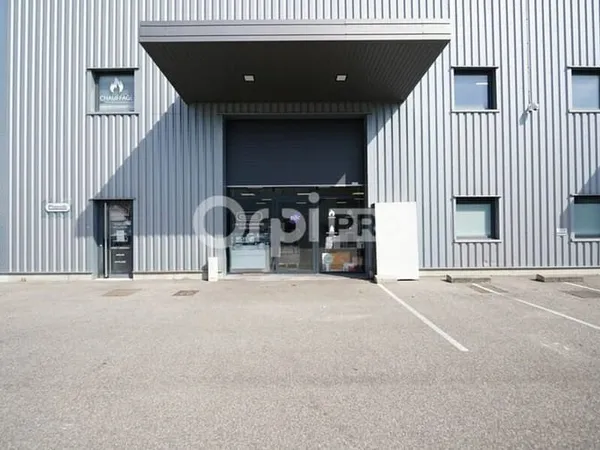 Local d'activité 356 m²
