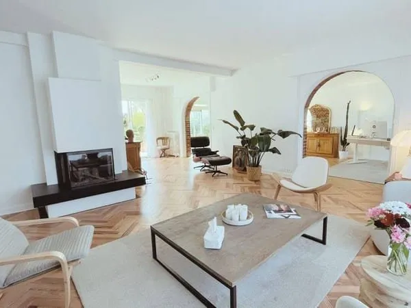 Maison 7 pièces 180 m²