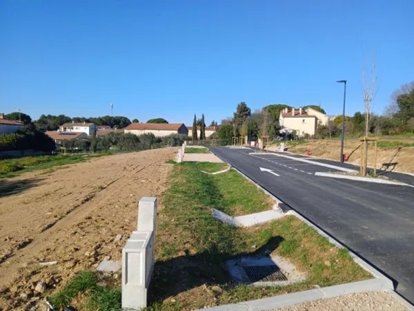 Terrain 251 m²