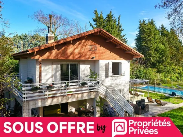 Maison atypique sur grand terrain avec piscine - Secteur Castelnaudary