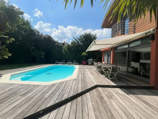 Maison de luxe 8 pièces 308 m²