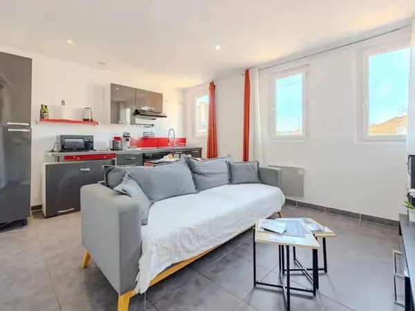 A VENDRE - CHARMANT T2 - CENTRE VILLE LA SEYNE SUR MER