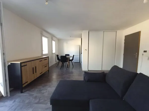 Appartement 1 pièce 66 m²