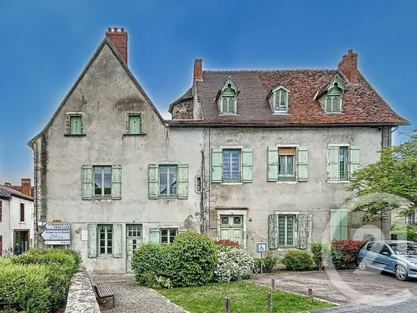 Immeuble 300 m²