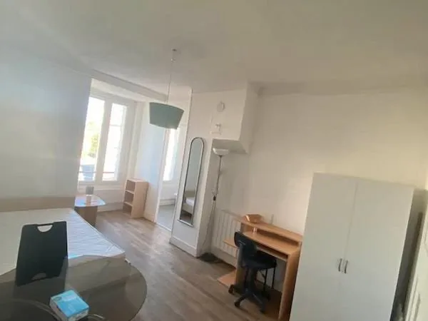 T1 meublé Proche ISAT