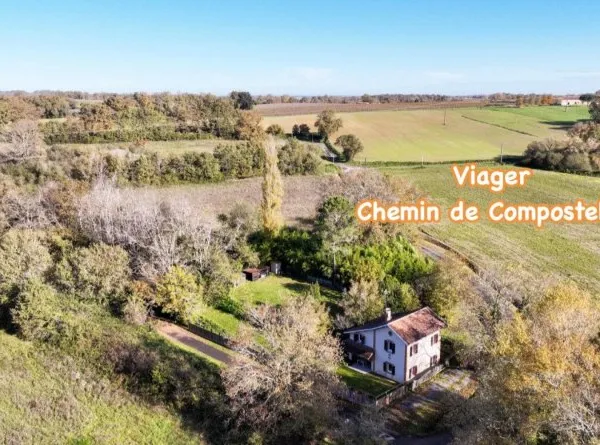 MAISON DE CARACTERE CHEMIN DE SAINT JACQUES DE COMPOSTELLE