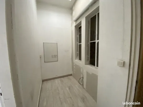 Local commercial 65 m²