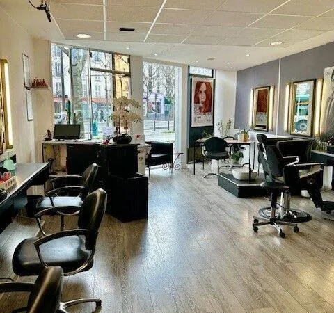 Commerce 1 pièce 76 m²