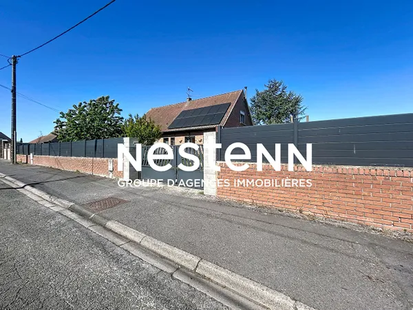 Pavillon Individuel Semi plain-pied , 160 m², 5 chambres dont deux au rdc, Garages et Jardin