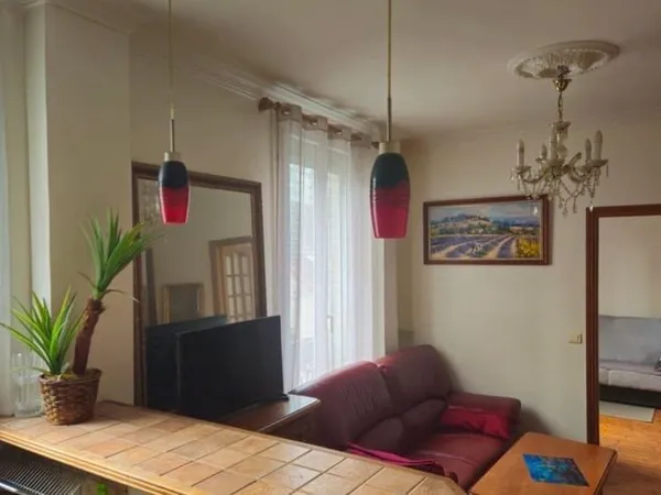 T2 / 37m² / Mairie des Lilas (Ligne 11)
