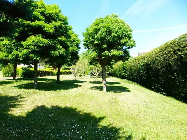 Terrain constructible 772 m²
